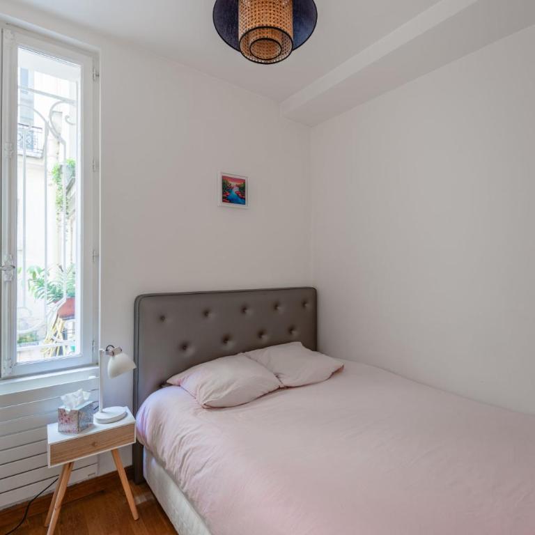 Grand appt 2 Ch proche Champs Elysees Montmartre - Appartement - 16