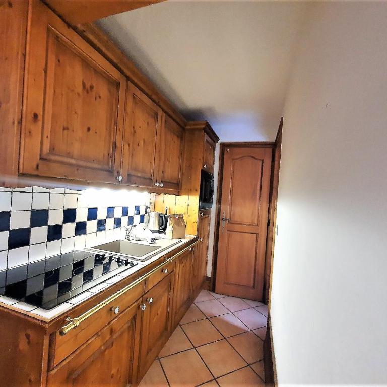 La Ginabelle – vue Mont Blanc avec piscine - Two-Bedroom Apartment with Mountain View - 10