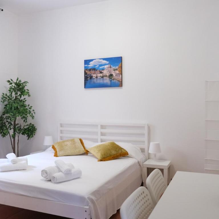 Suites Riccò - Camera Matrimoniale con Bagno Privato - 2