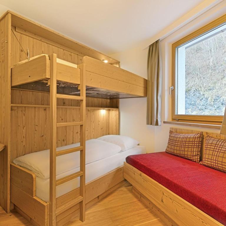 Hotel Kristall - Deluxe Familienzimmer (5 Erwachsene) - 3