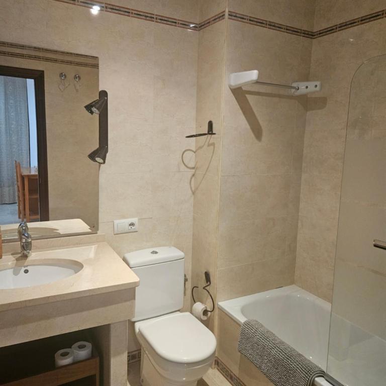 Castellar Life pleno centro - Two-Bedroom Apartment - 7