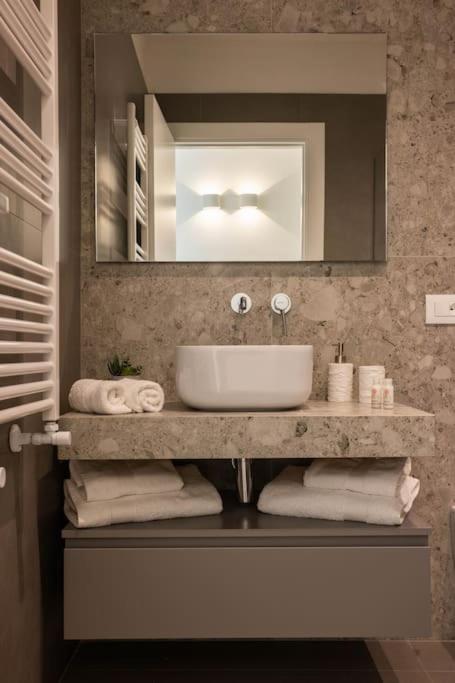 Luxury Jacuzzi Villa Nettuno - Appartamento con 3 Camere da Letto - 20