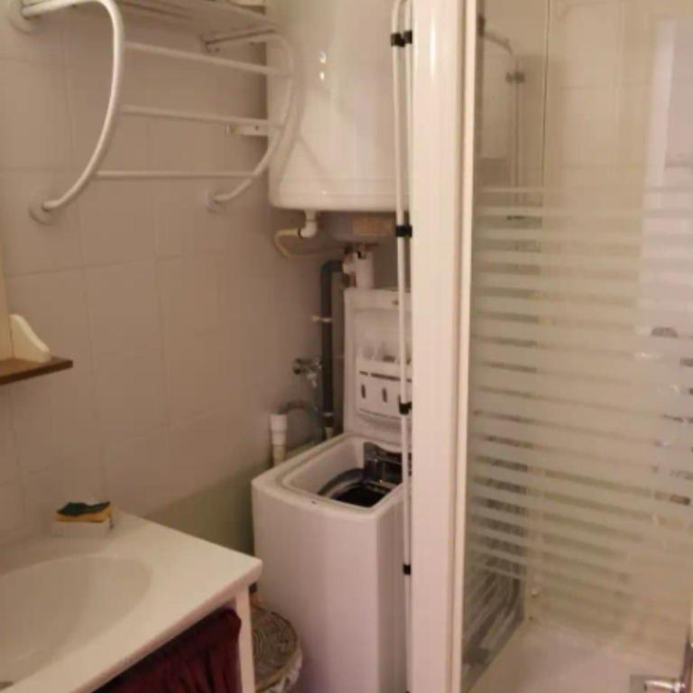 Joli F2 de 2 à 8 places, 300m centre station ski - Appartement 1 Chambre avec Balcon et Vue sur les Montagnes - 2