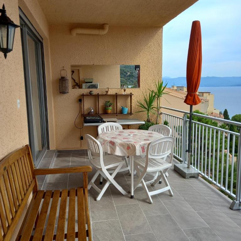 t1 bis vue imprenable - One-Bedroom Apartment with Sea View and Balcony - 5