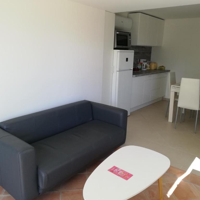 Appart Sympa au Calme - Appartement 2 Chambres avec Terrasse - 3
