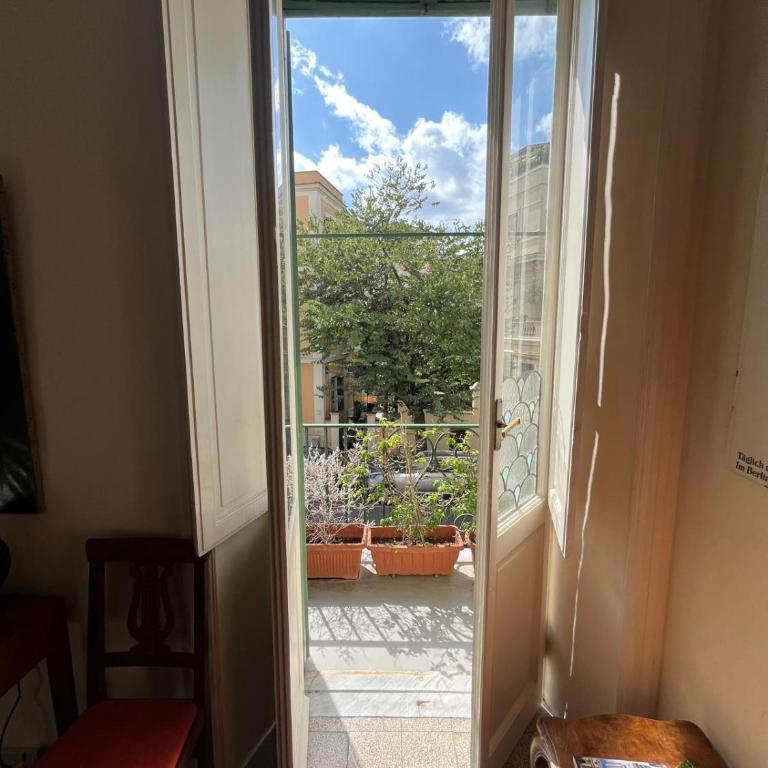 Bed & Breakfast da Monica - Camera Matrimoniale Deluxe con Balcone - 5
