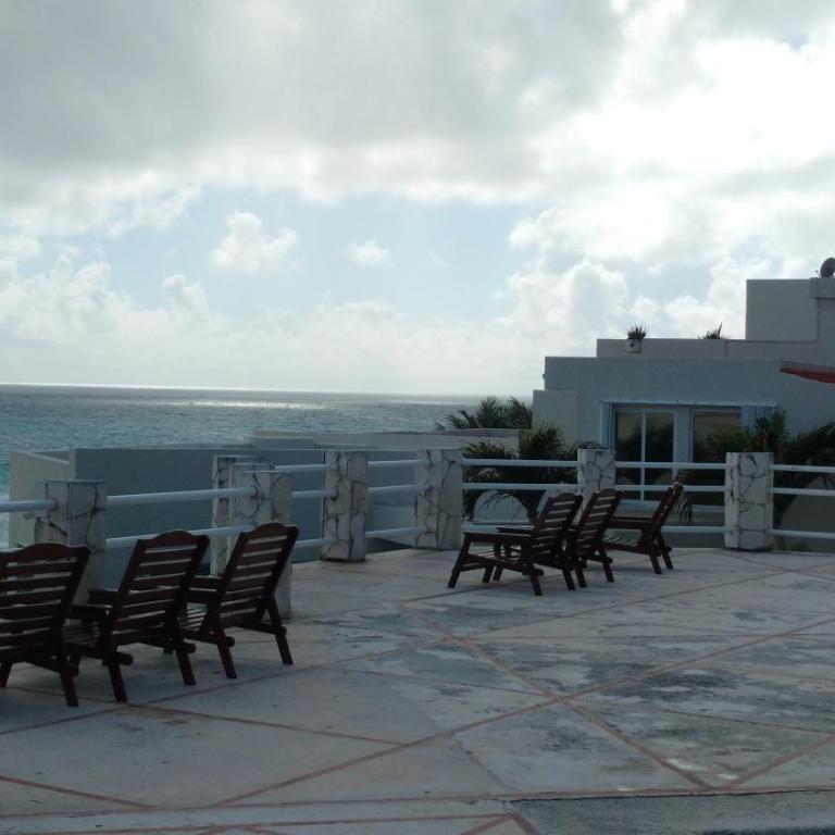Apartment Ocean Front Cancun - Studio Apartment with Sea View - 31