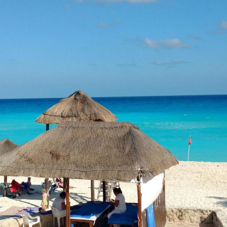 Apartment Ocean Front Cancun - Studio Apartment with Sea View - 8