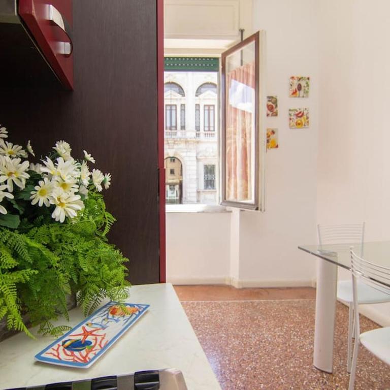 La Beatrice - Two-Bedroom Apartment - 13