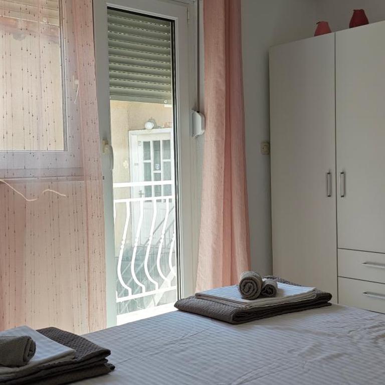 CASA BAYA with garden and river view & parking - Two-Bedroom House - 22