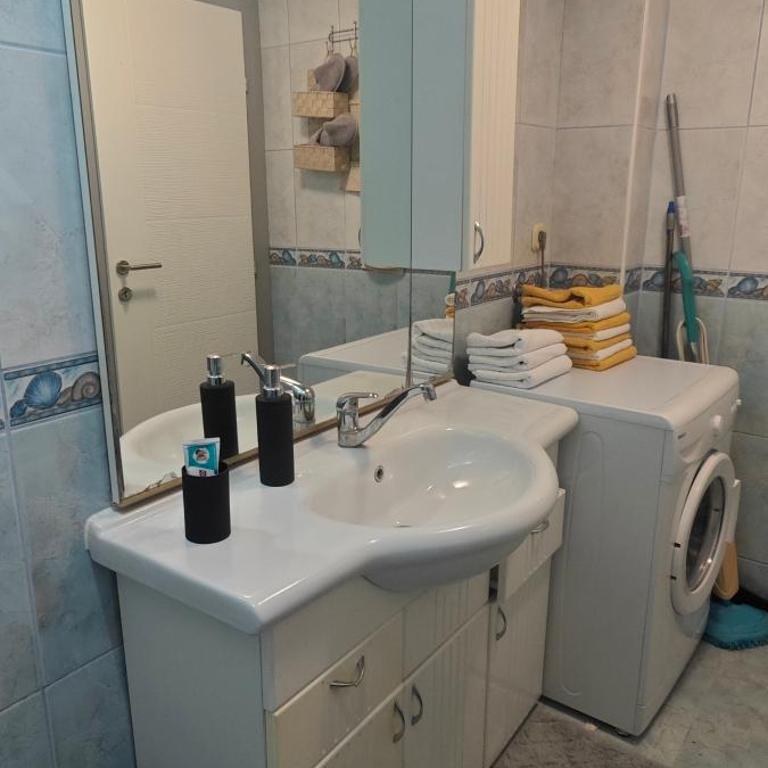 CASA BAYA with garden and river view & parking - Two-Bedroom House - 24