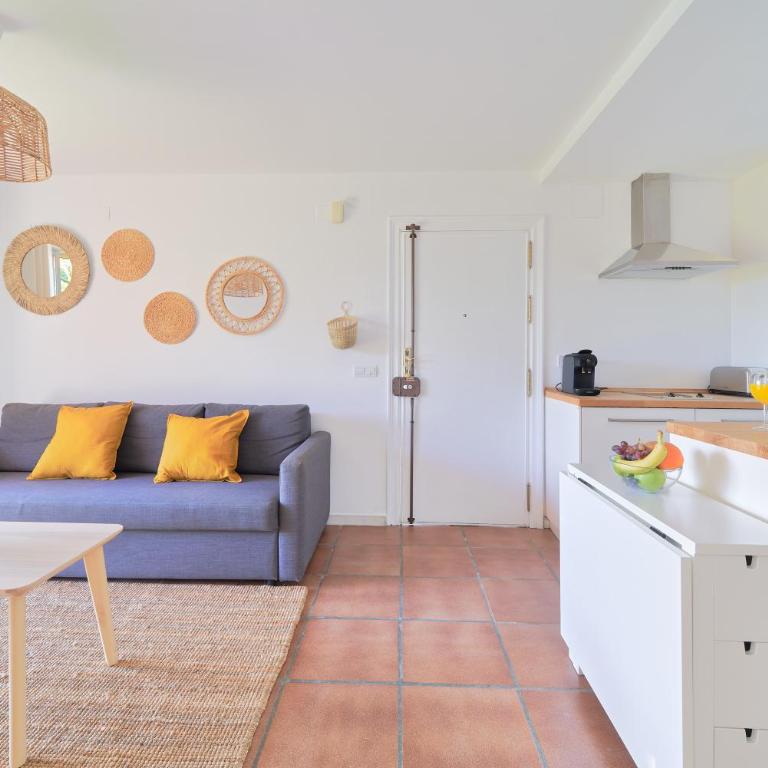 ARCoIRIS - Two-Bedroom Apartment with Terrace - 12