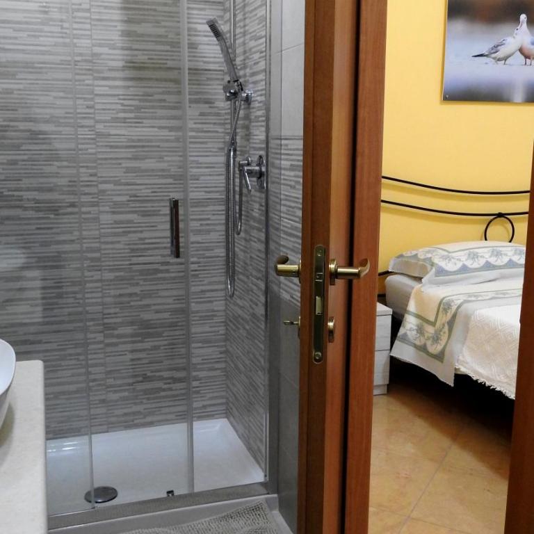 Il cappello sulle 23! Camere in affitto breve - Camera Matrimoniale con Bagno Privato - 10