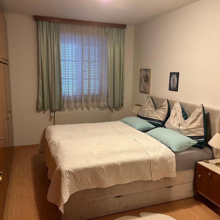 ALTSTADT-APARTMENTS Bad Radkersburg - Ihr Zuhause auf Reisen - Gediegene 88 m² Ferienwohnung „Weißburgunder“ - 1. OG Terrasse Innenhof - 28