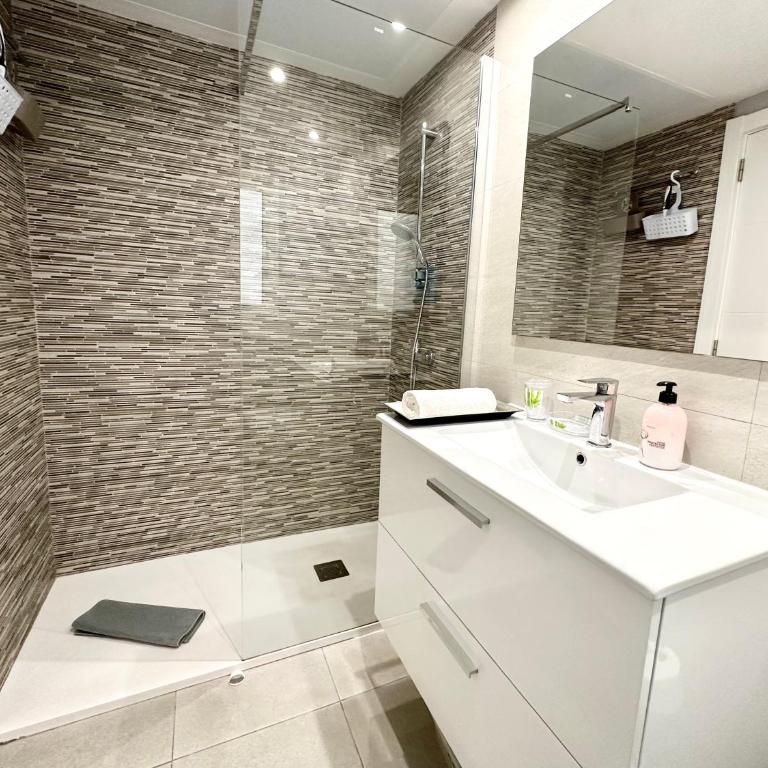 Tutti Frutti con Piscina, Terraza soleada privada, primera planta y Wi-FI - Apartamento de 1 dormitorio - 15