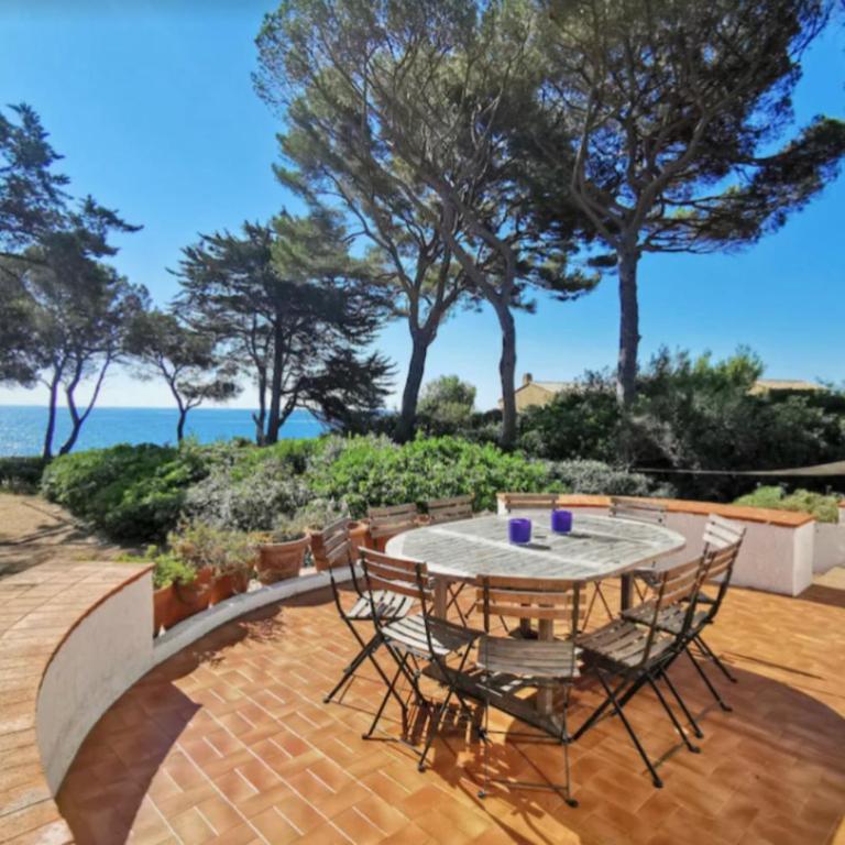 Beautiful villa with garden and sea view - Apartment - 2