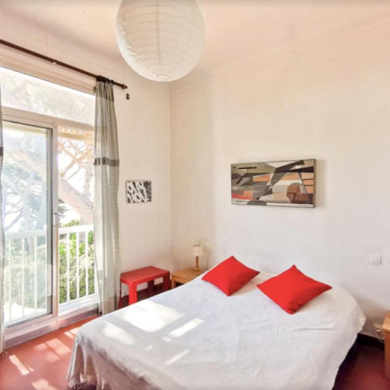 Beautiful villa with garden and sea view - Apartment - 8