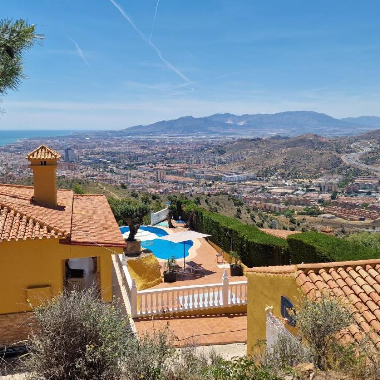 Villa Ángel, One of the best viewpoints in Malaga Bay - Three-Bedroom Villa - 50