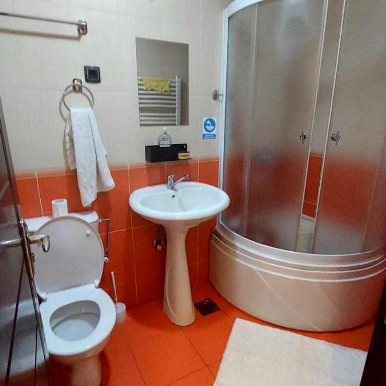 Papillon - Two-Bedroom Apartment - 5