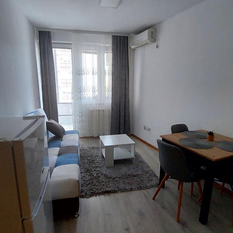 Papillon - Two-Bedroom Apartment - 11