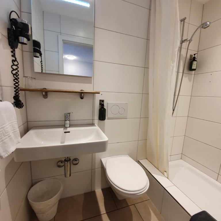 Hotel Toscana - Chambre Double avec Salle de Bains Privative - 3