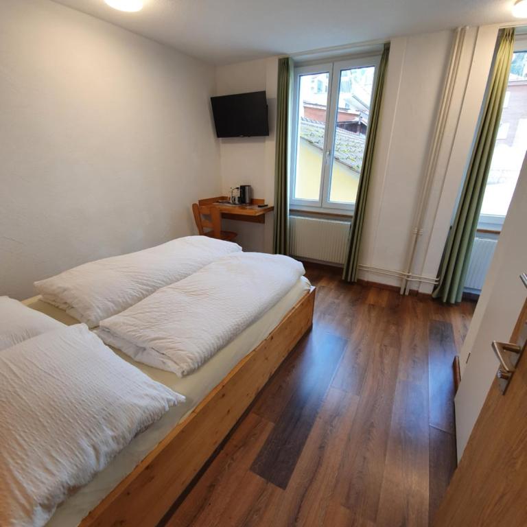 Hotel Toscana - Chambre Double avec Salle de Bains Privative - 1