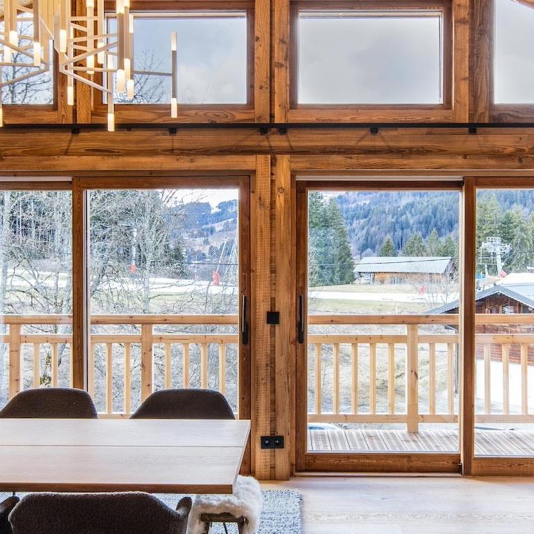 Chalet de luxe aux Gets avec jacuzzi, sauna, Wi-Fi, parking - FR-1-671-272 - Chalet - 2