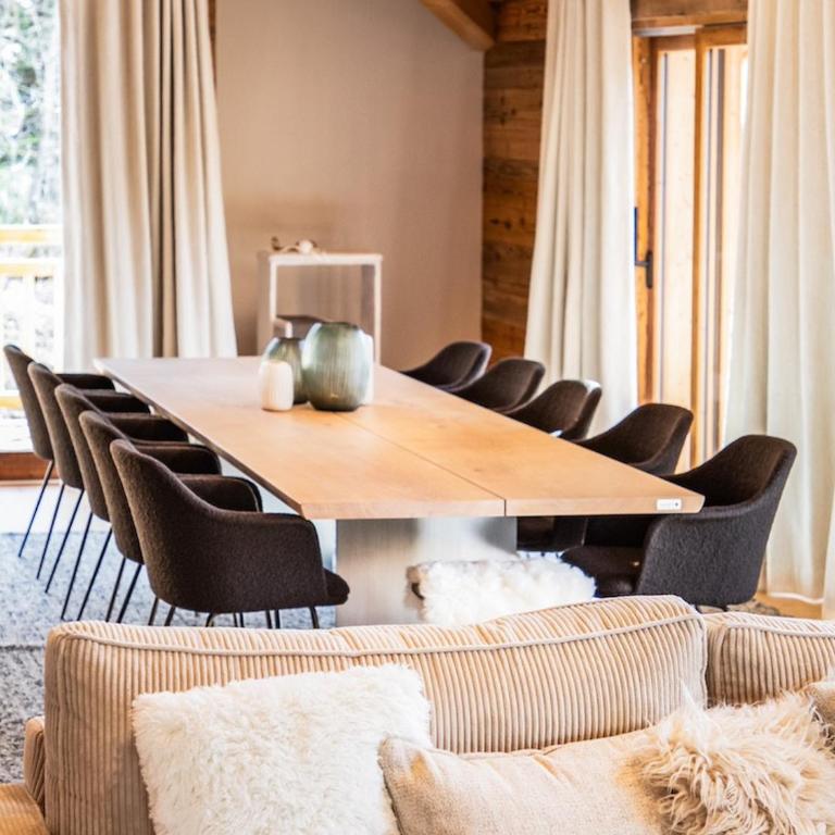 Chalet de luxe aux Gets avec jacuzzi, sauna, Wi-Fi, parking - FR-1-671-272 - Chalet - 4