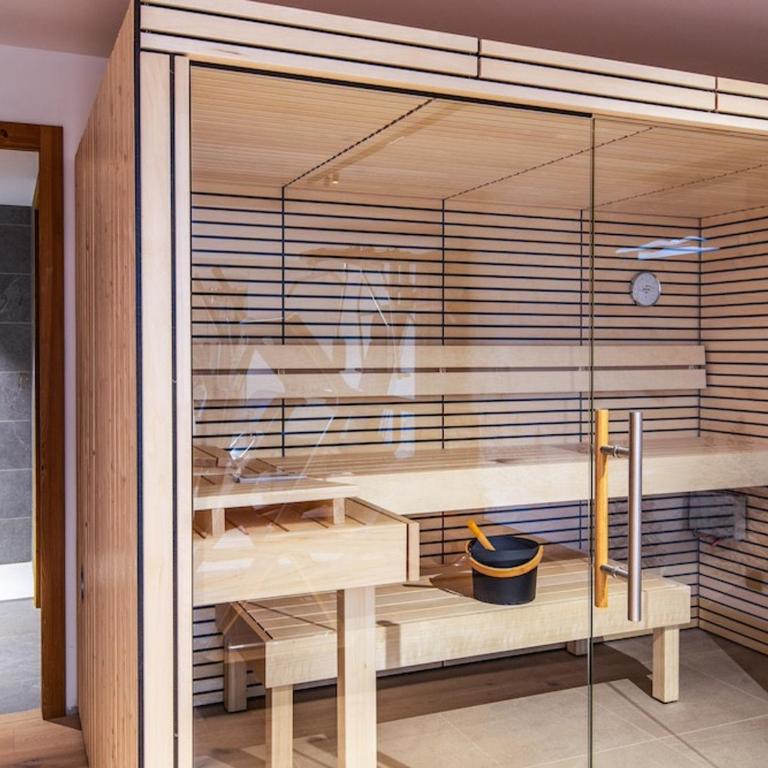 Chalet de luxe aux Gets avec jacuzzi, sauna, Wi-Fi, parking - FR-1-671-272 - Chalet - 23