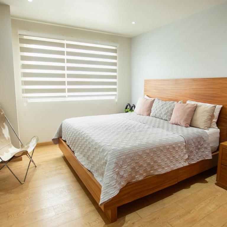 Centrico departamento de 3 habitaciones - Three-Bedroom Apartment - 66