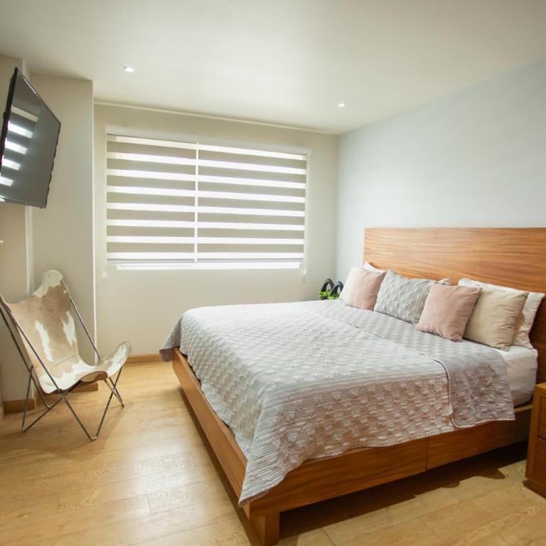 Centrico departamento de 3 habitaciones - Three-Bedroom Apartment - 70