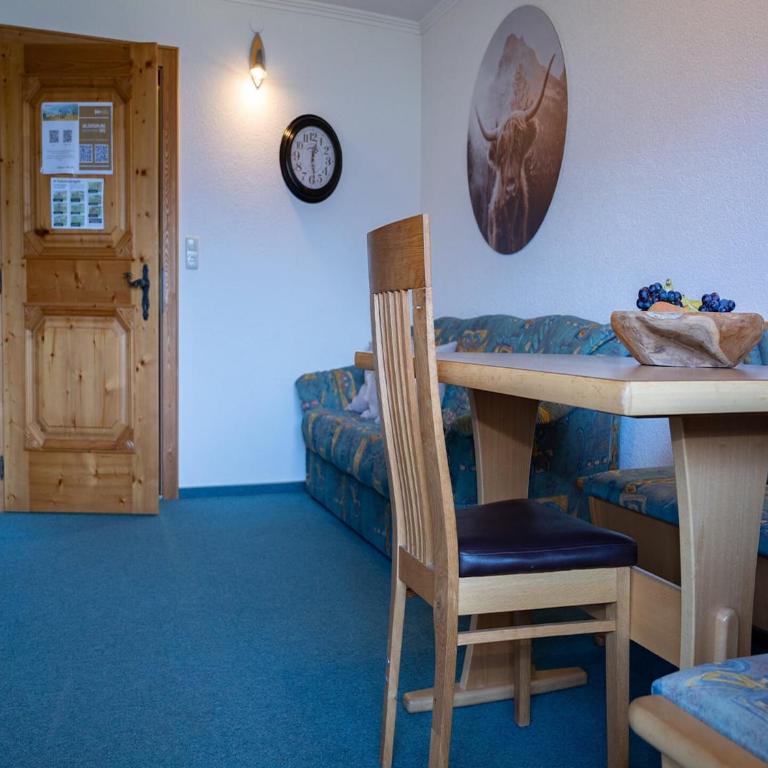 Farmhouse in Hollersbach with Mountain Views - Three-Bedroom Apartment - 9