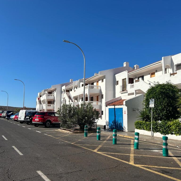 Los Cristianos Stay with Large Terrace & Heated Pool - Apartamento de 2 dormitorios - 20