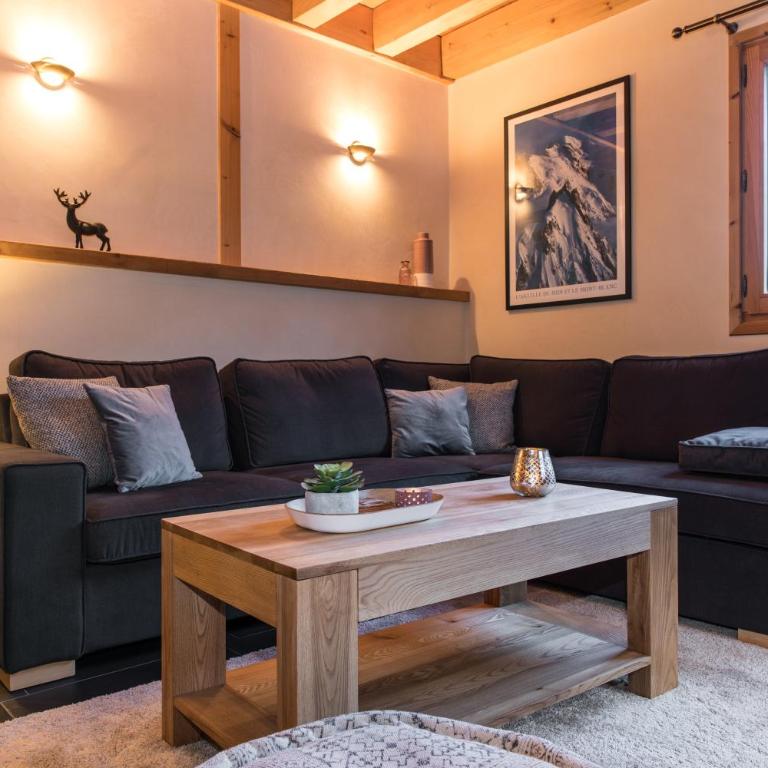 Luxurious Chalet With Breathtaking Mont Blanc Massif Views From Hot Tub and Garden plus Sauna - Chalet - 19