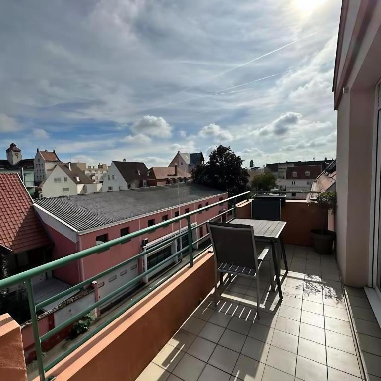 Superbe Duplex proche Centre ville Parking gratuit - Appartement 2 Chambres - 13