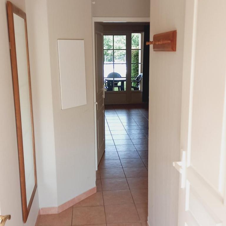 Maison au RDC, proche parking, piscine chauffée, en résidence, 4 ou 5 pers, lac, nature et pêche - Maison 1 Chambre - 8
