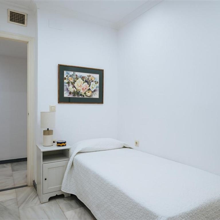 VIVIENDA TURISTICA ATANASIO BARRON- Free PARKING - Apartamento con 4 dormitorios - 22