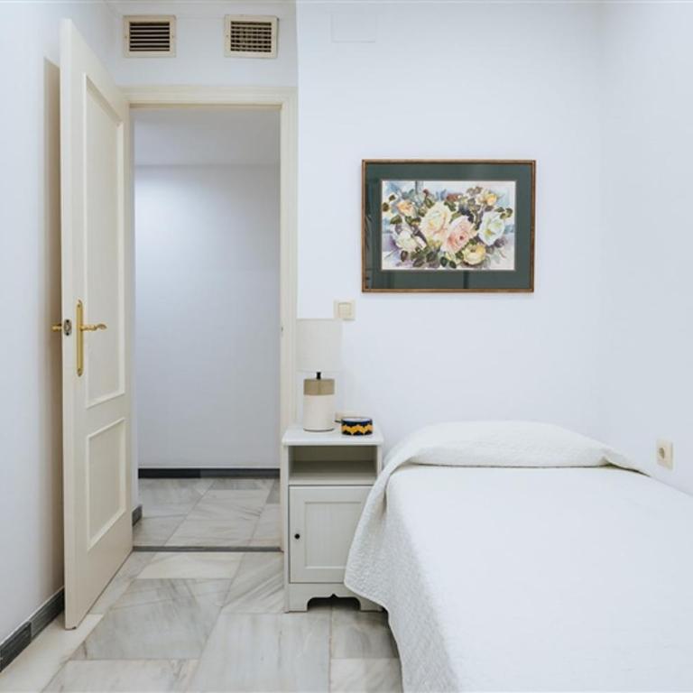 VIVIENDA TURISTICA ATANASIO BARRON- Free PARKING - Apartamento con 4 dormitorios - 23