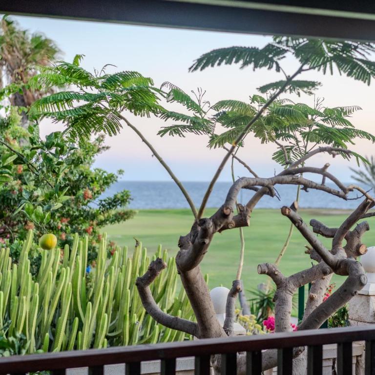 Exclusive Oceanfront Villa with Pool & Golf Views - Casa de 3 dormitorios - 8