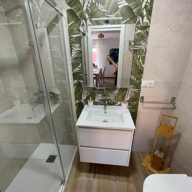 Casa Coronado - Three-Bedroom Deluxe Apartment - 19