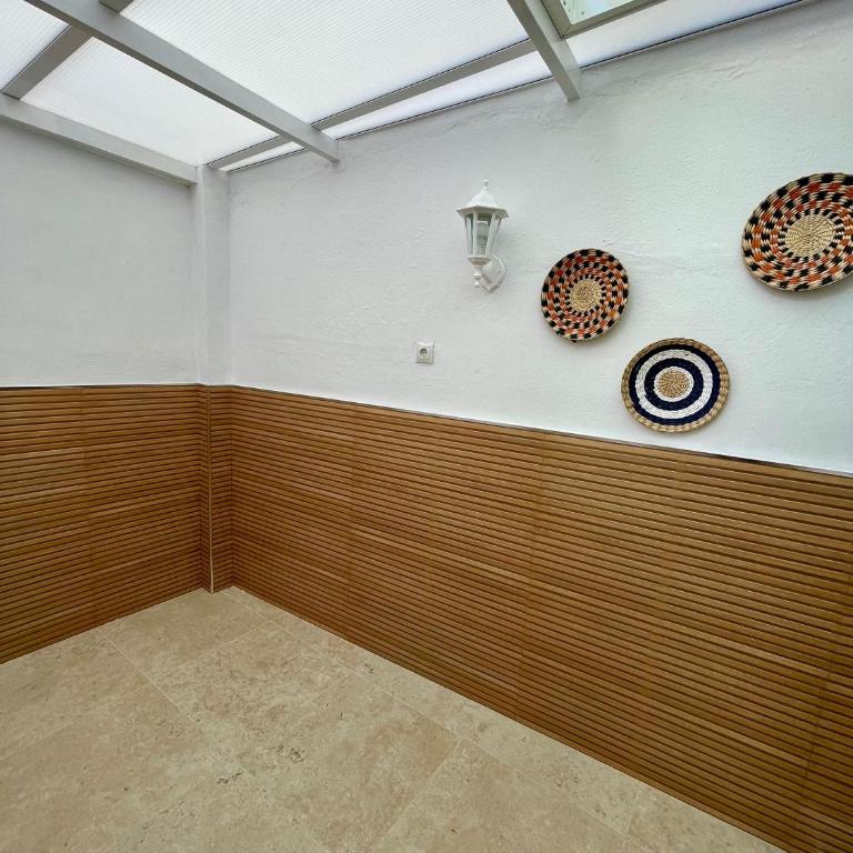 Casa Coronado - Three-Bedroom Deluxe Apartment - 28