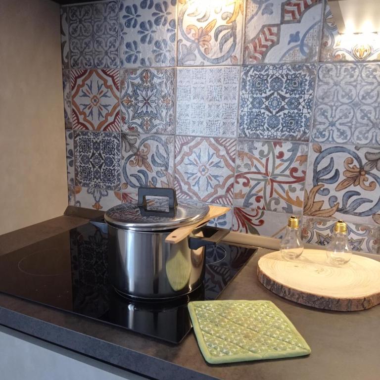 Essenze di Sicilia Appartamento Cavour in centro - Junior Suite con Balcone - 11