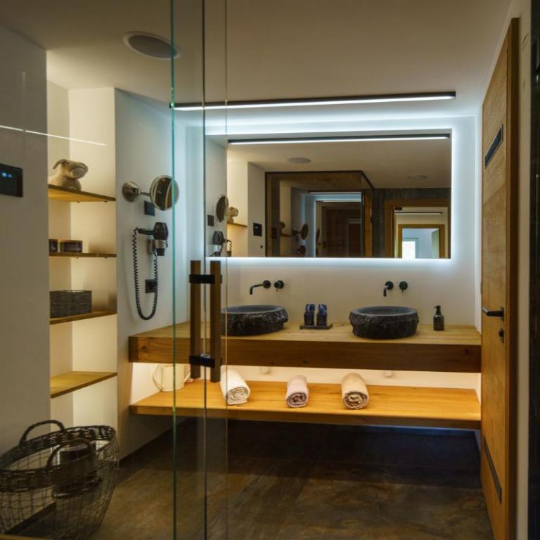 Luxury Mountain Apartment with Private Sauna and Underground Parking - Apartamento - 22