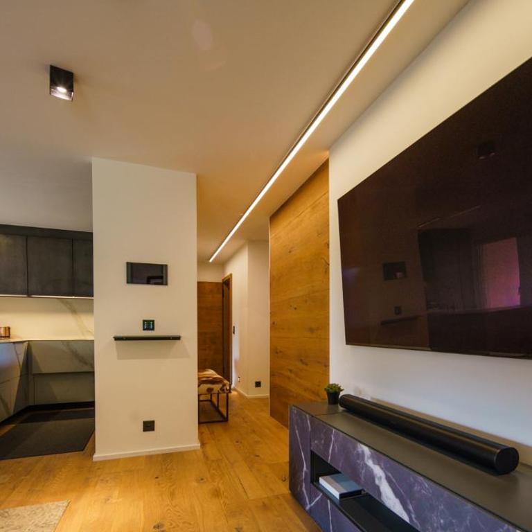 Luxury Mountain Apartment with Private Sauna and Underground Parking - Apartamento - 23
