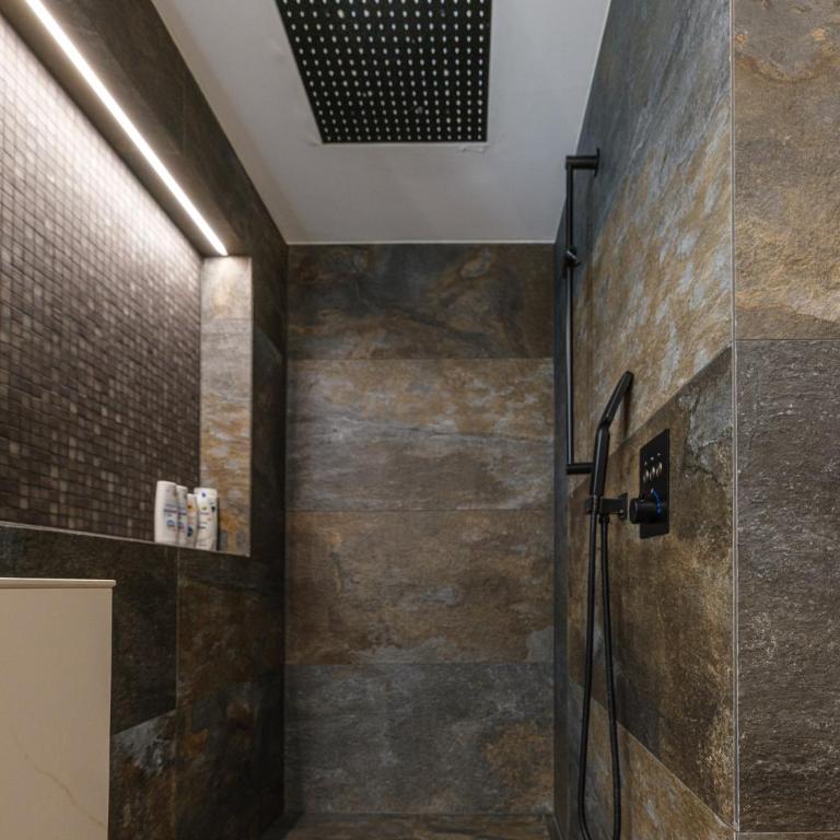 Luxury Mountain Apartment with Private Sauna and Underground Parking - Apartamento - 28