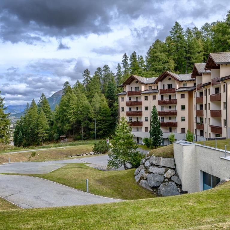 Luxury Mountain Apartment with Private Sauna and Underground Parking - Apartamento - 53