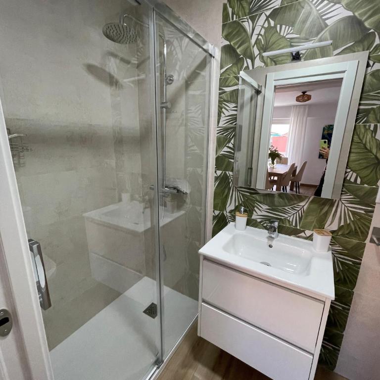 Casa Coronado - Three-Bedroom Deluxe Apartment - 18