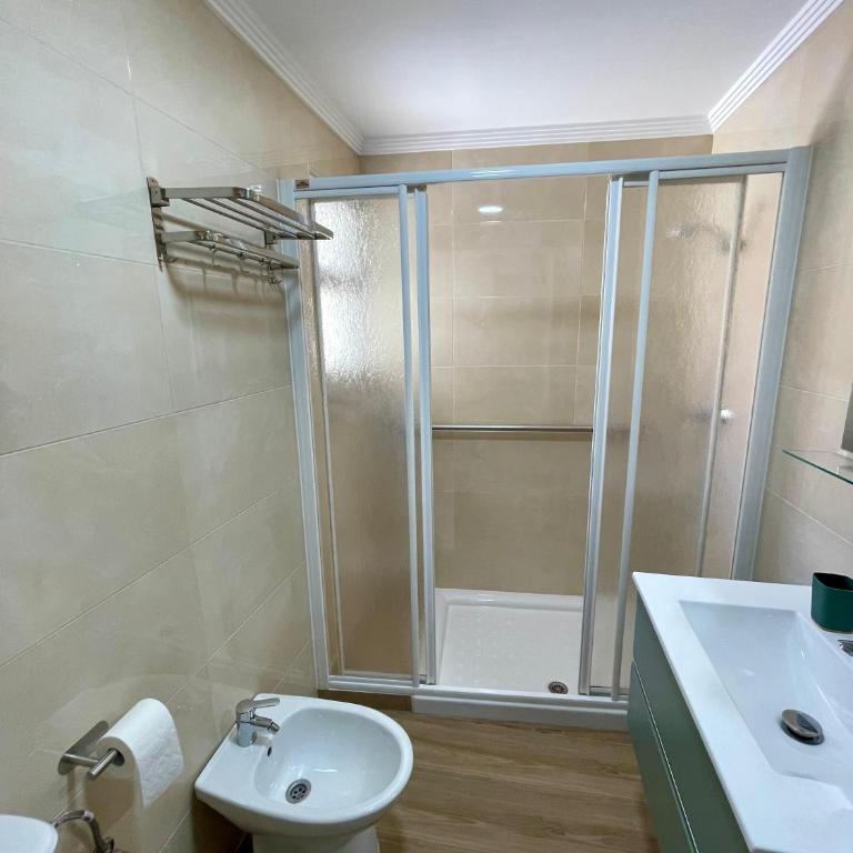 Casa Coronado - Three-Bedroom Deluxe Apartment - 17