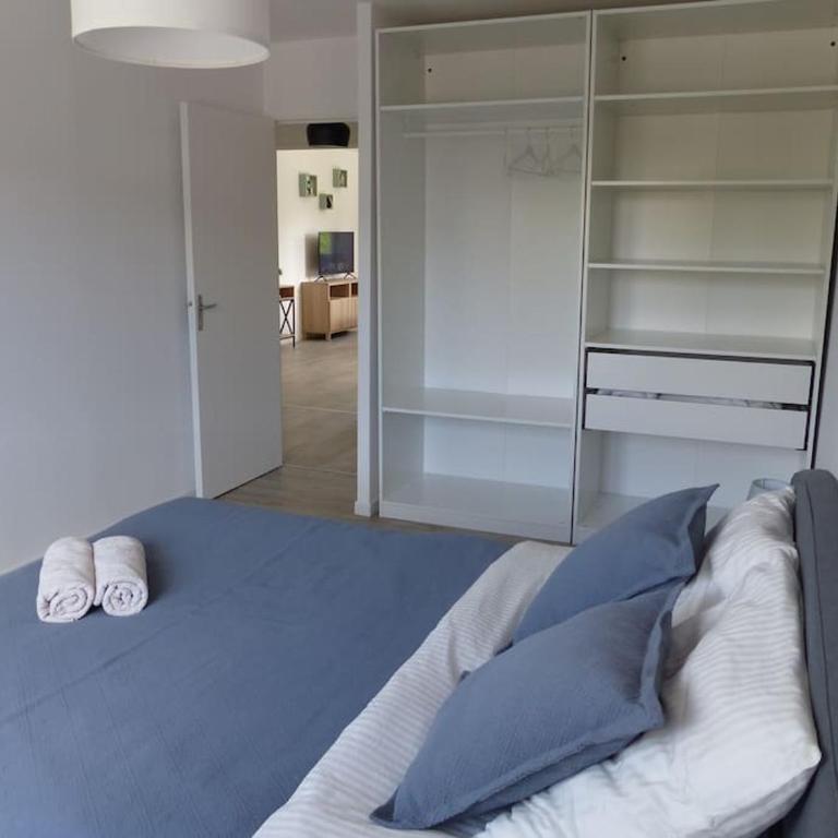 Appartement avec 2 chambres et parking privé - Appartement 2 Chambres - 11