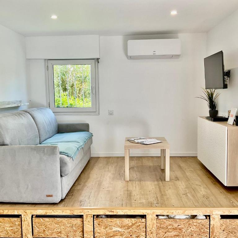 Studio climatisé avec piscine, parking résidence et plages proches - Appartamento con 1 Camera da Letto - 2